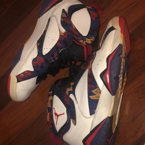 Retro 6 Sweater Size 13